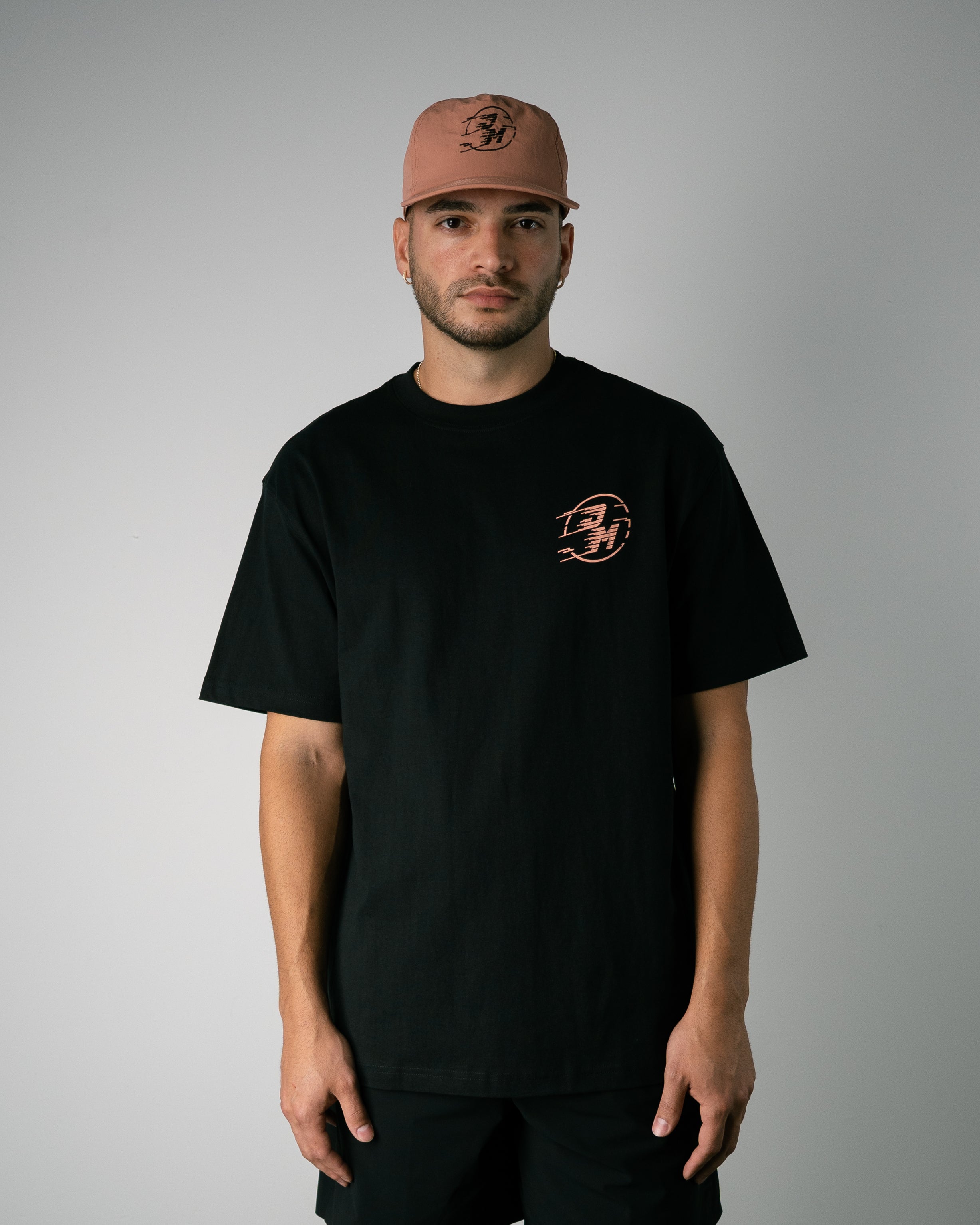 トップス THINGS THAT MATTER On The Move Tee | Details Matter – Details Matter Co.